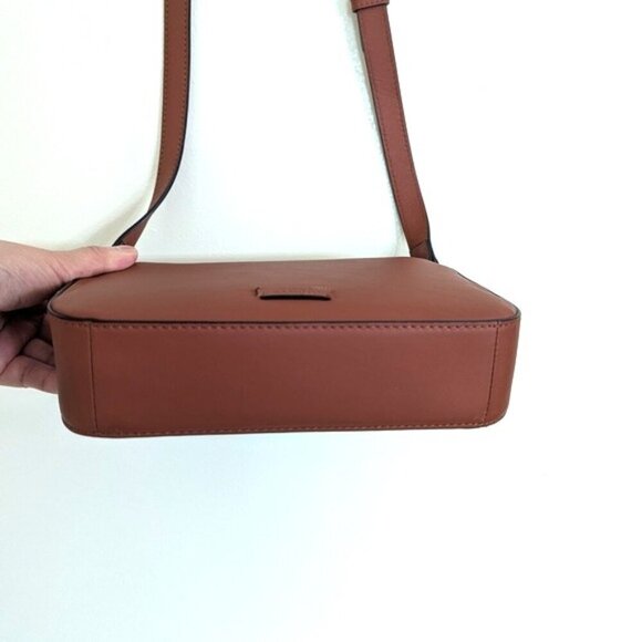 Like New Vince Camuto Renly Leather Crossbody  9"L x 6 1/2"H x 3"D - Picture 7 of 11